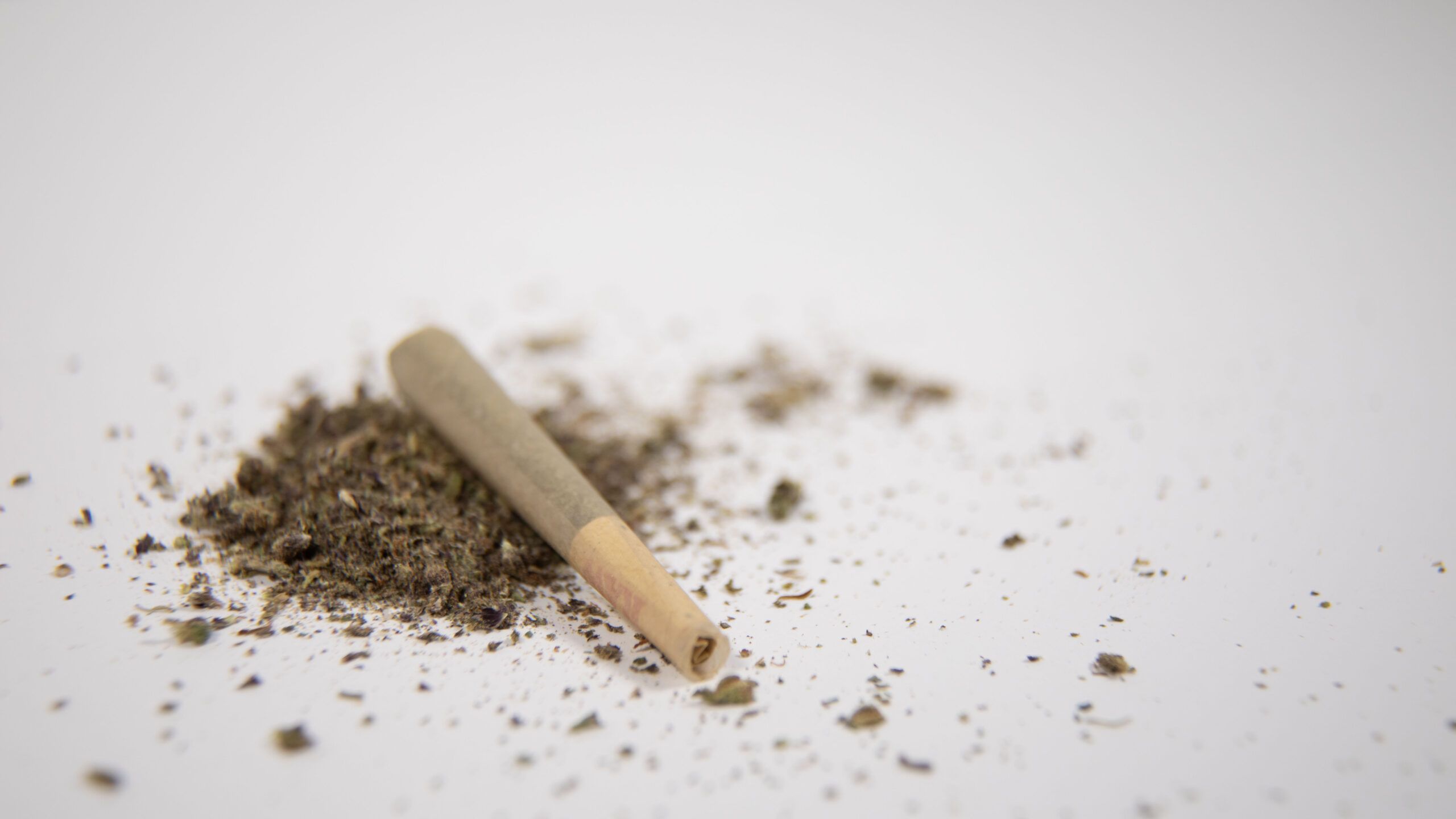 Weed Shredders to the rescue of those who cannot crush Cannabis and Marijuana